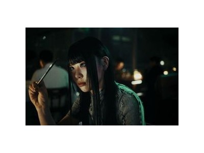이브 신곡으로 글로벌 리스너들 홀리다