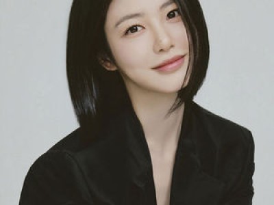 신예은 20대를 지나 30대의 단단함으로 다시 등장