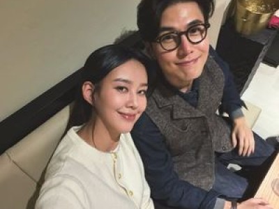 지소연 쌍둥이 출산 후 건강 이상 보도에 관심 집중